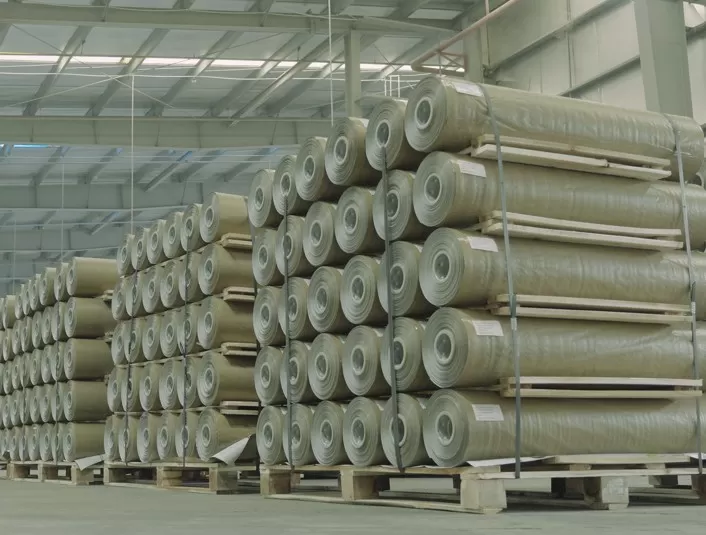 Coated or uncoated woven PP fabric in rolls